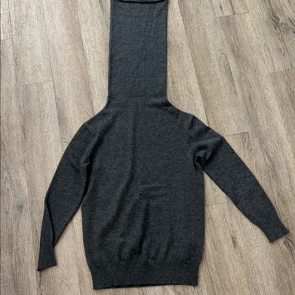 Joseph 100% Cashmere Turtleneck Emma Watson size small